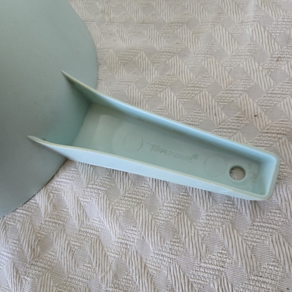 Tupperware Large Strainer - Picture 5 of 13
